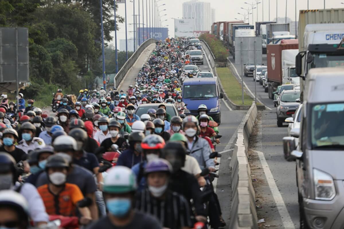 ベトナム、5大都市でのバイク利用を規制か