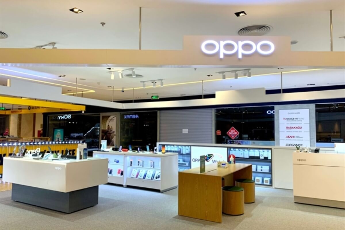 スマートフォン・メーカー各社が出店競争　ベトナム