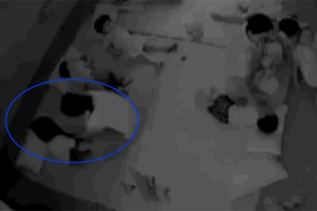幼稚園教諭が昼寝しない園児にビニール袋を被せ殴打　イエンバイ省