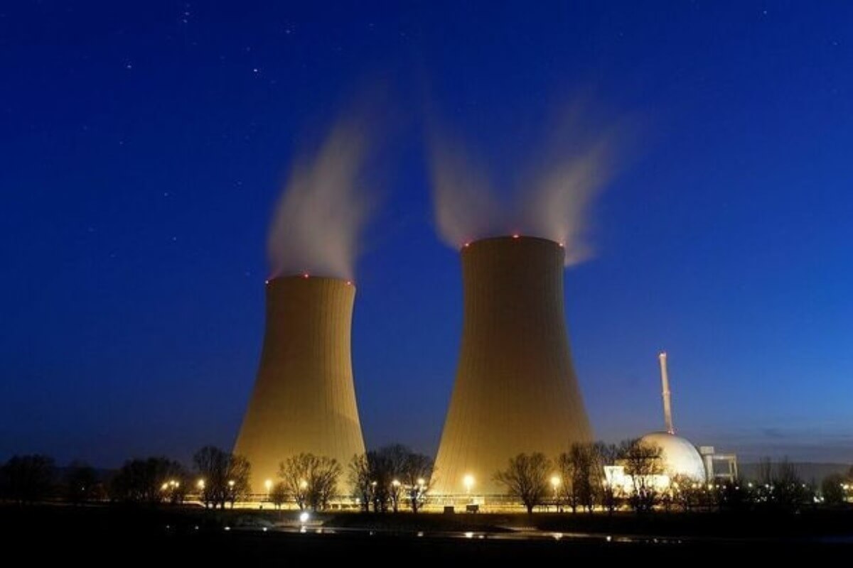 炭素排出ゼロに向けた原発再稼働案で議員が対立、ベトナム
