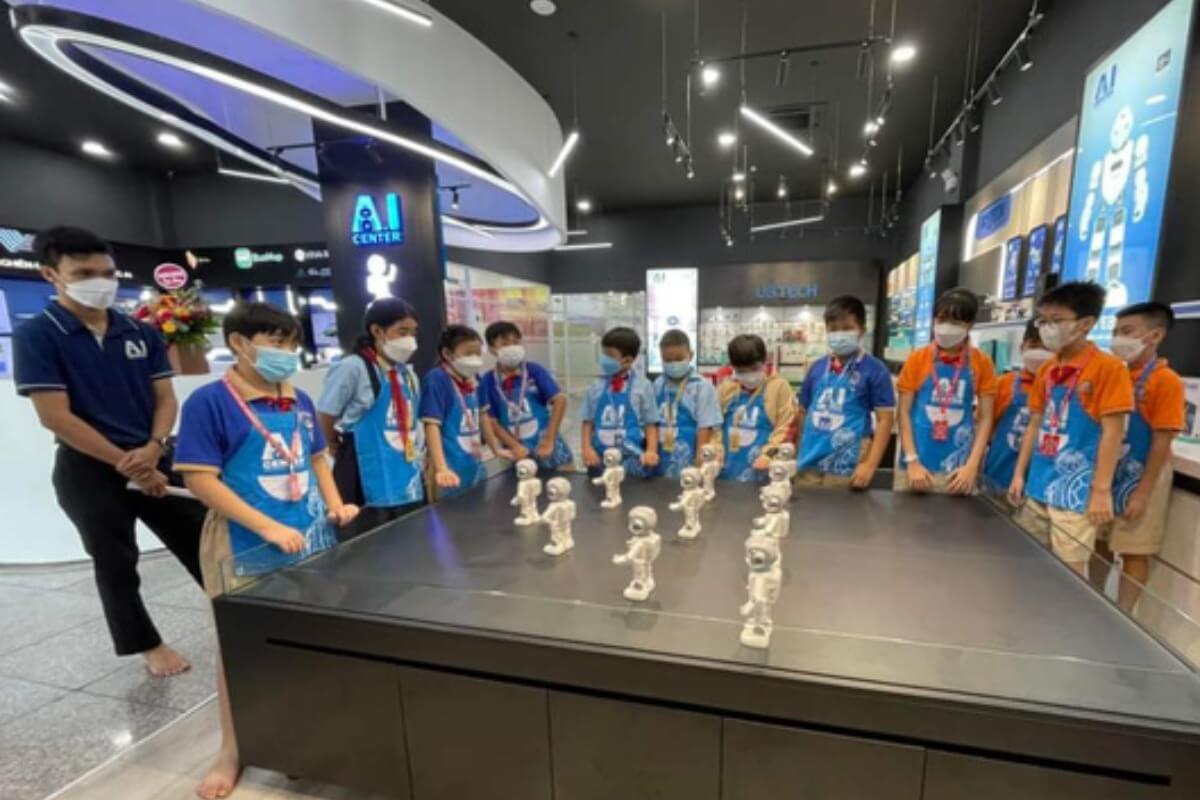ホーチミン市、全ての中・高等学校でAI教育を開始へ
