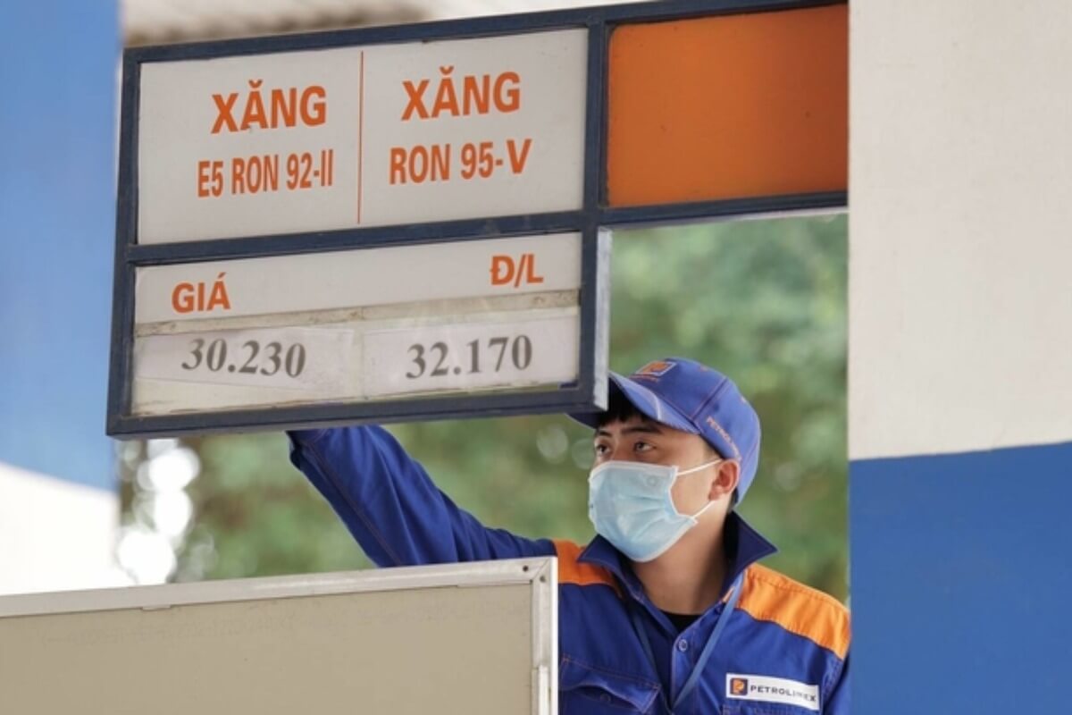 ガソリン価格、さらに2.5％上昇し高値を更新