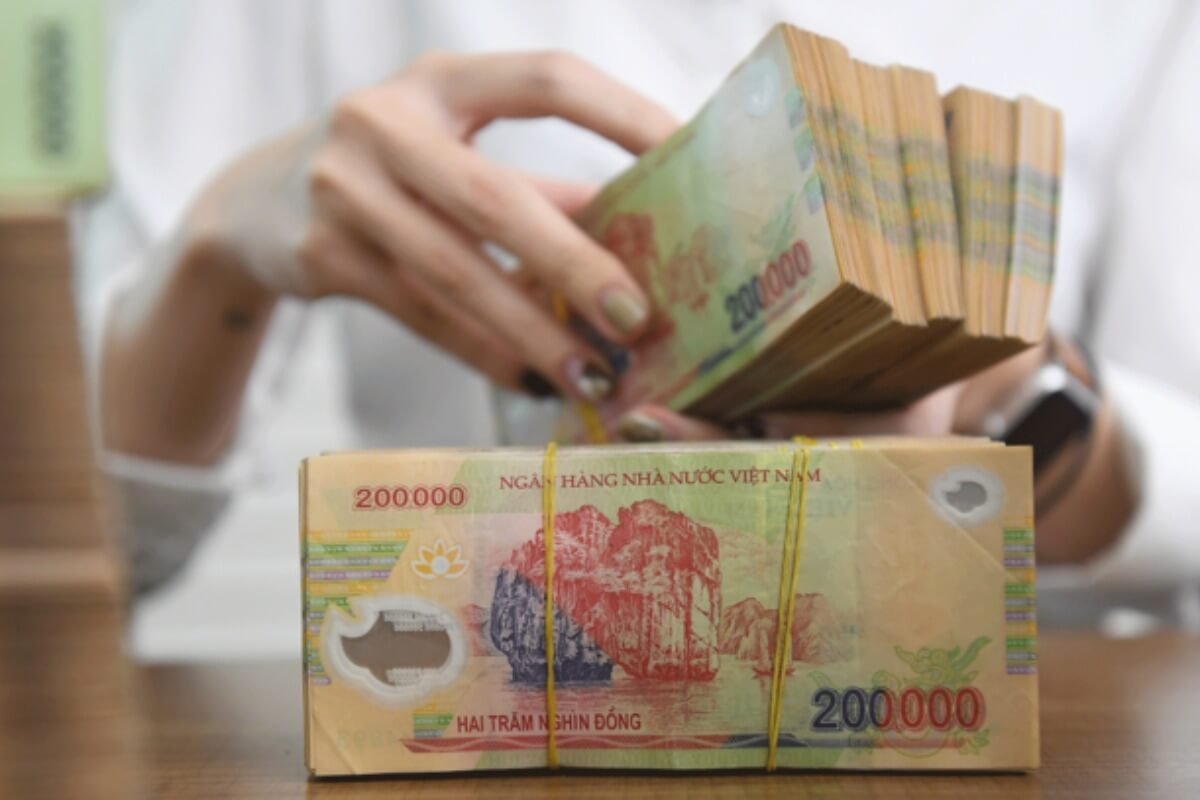 ベトナム通貨、対ドルで2年ぶりの安値に
