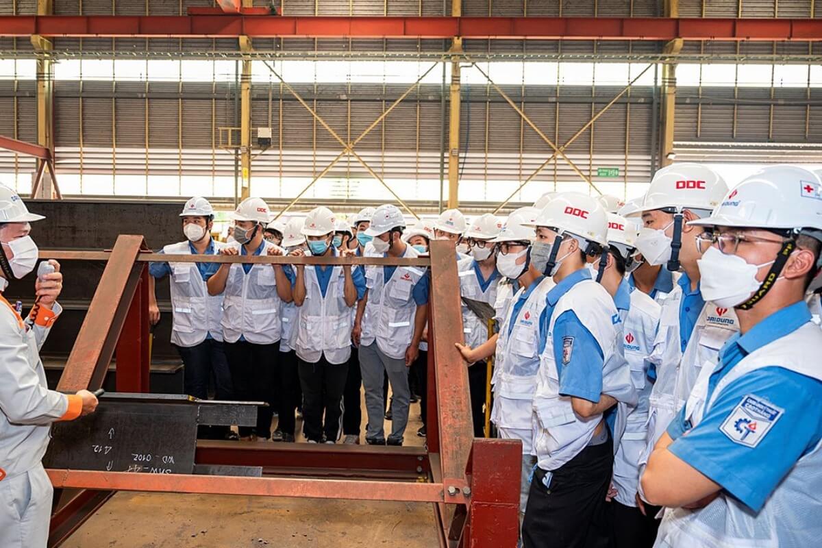 製造各社でインターン生採用の動きが活発化、人手不足の解消目指す