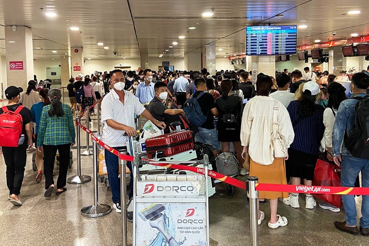 航空会社がクイック・チェックインを提供、不平等を懸念する声も
