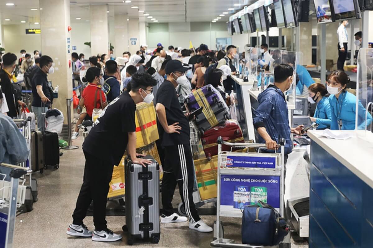航空会社に有料優先チェックインの廃止を命令：航空局