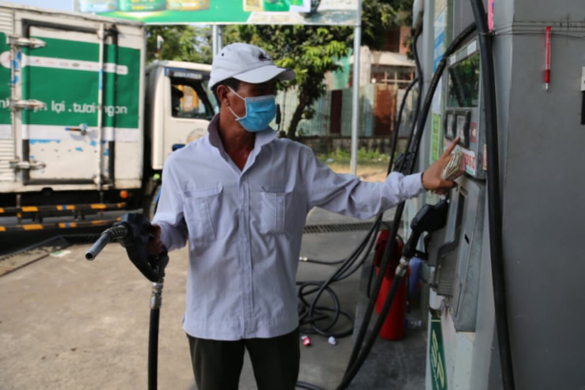 ガソリン価格、5ヶ月ぶりの安値に急落