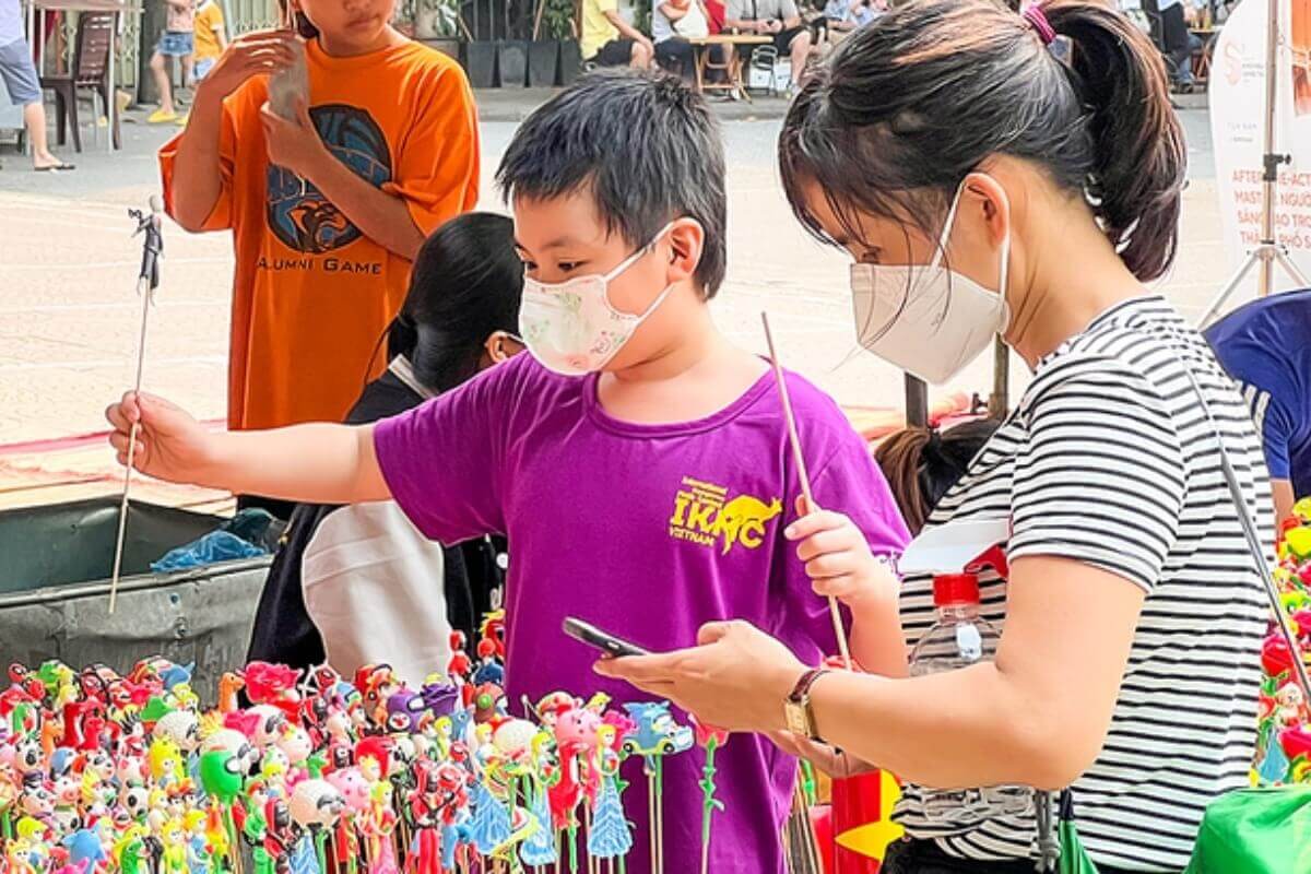ベトナム:新型コロナ感染者896人、前日比152人増 25日