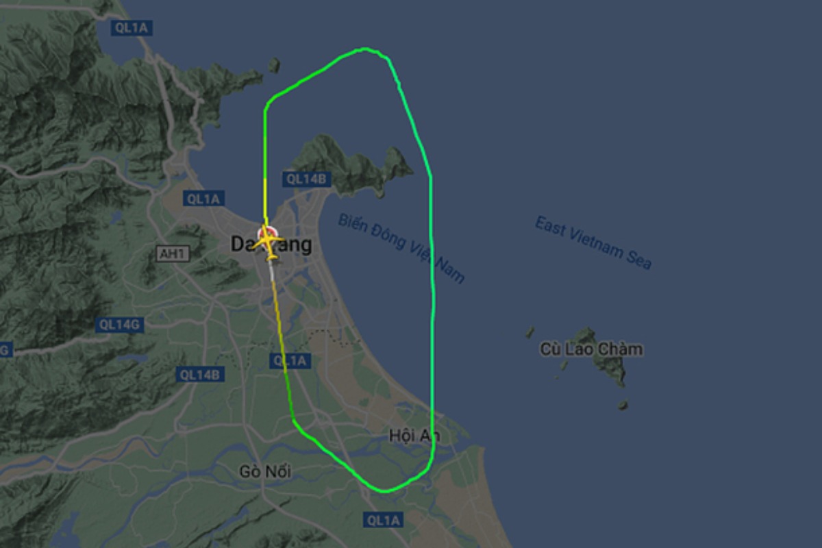 ベトナム航空機、エンジントラブルにより離陸後にUターン