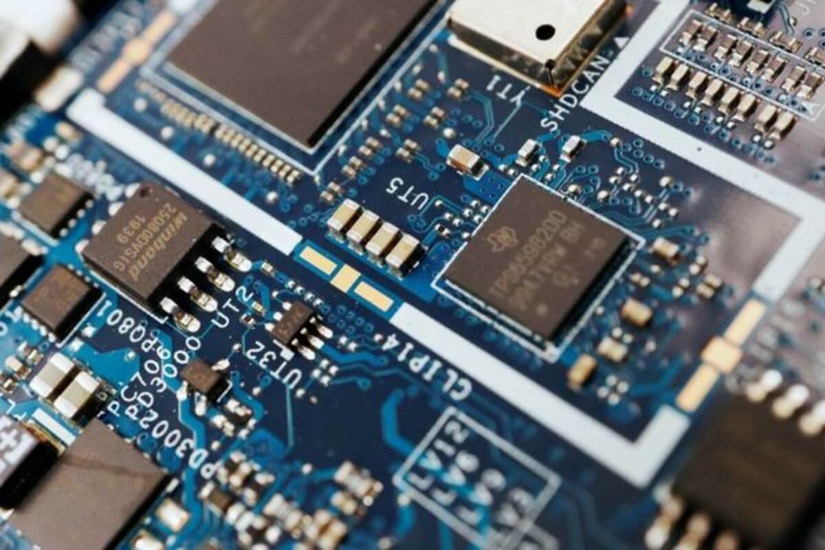 世界的な半導体競争、ベトナムが注目を集める