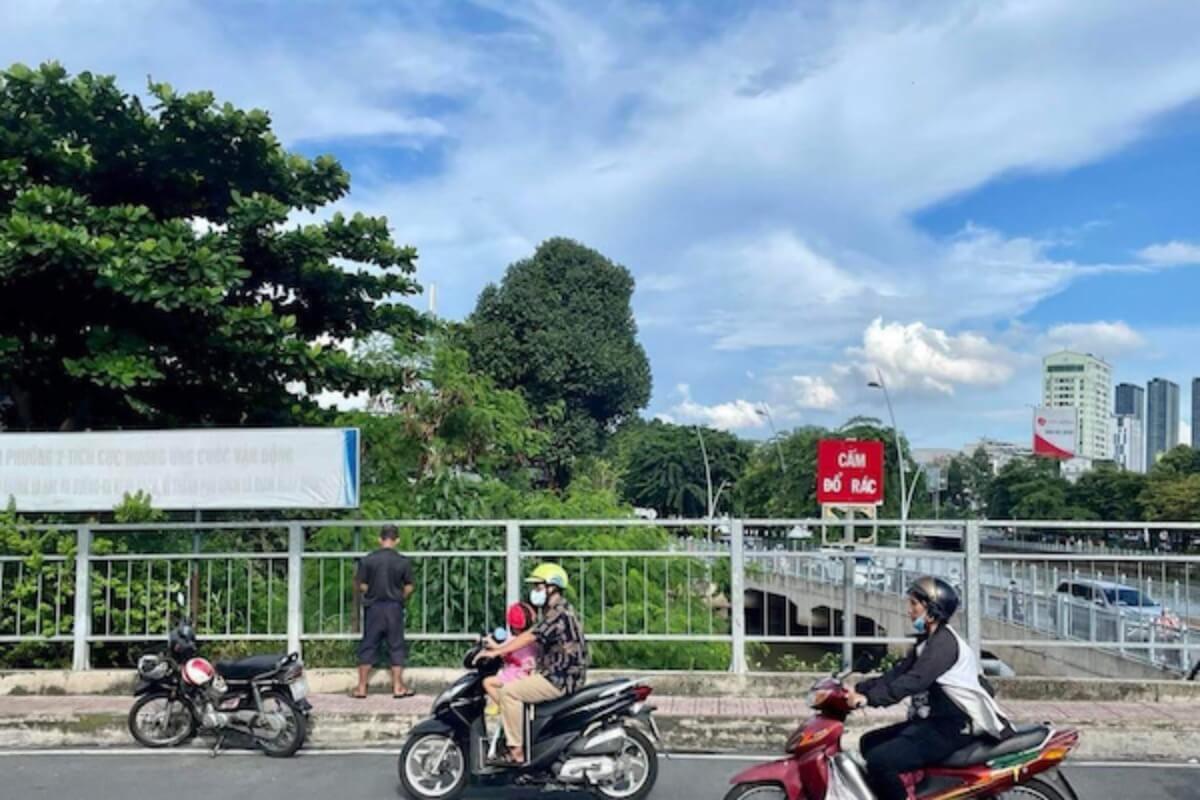 ホーチミン市の「立ちション」問題、多くの住民を悩ませる