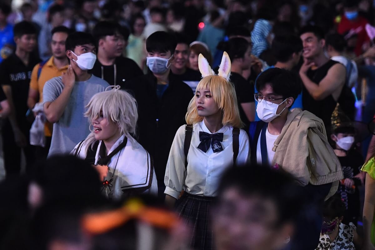 ハノイ・ホーチミン市、ハロウィンのお祭り騒ぎで溢れかえる