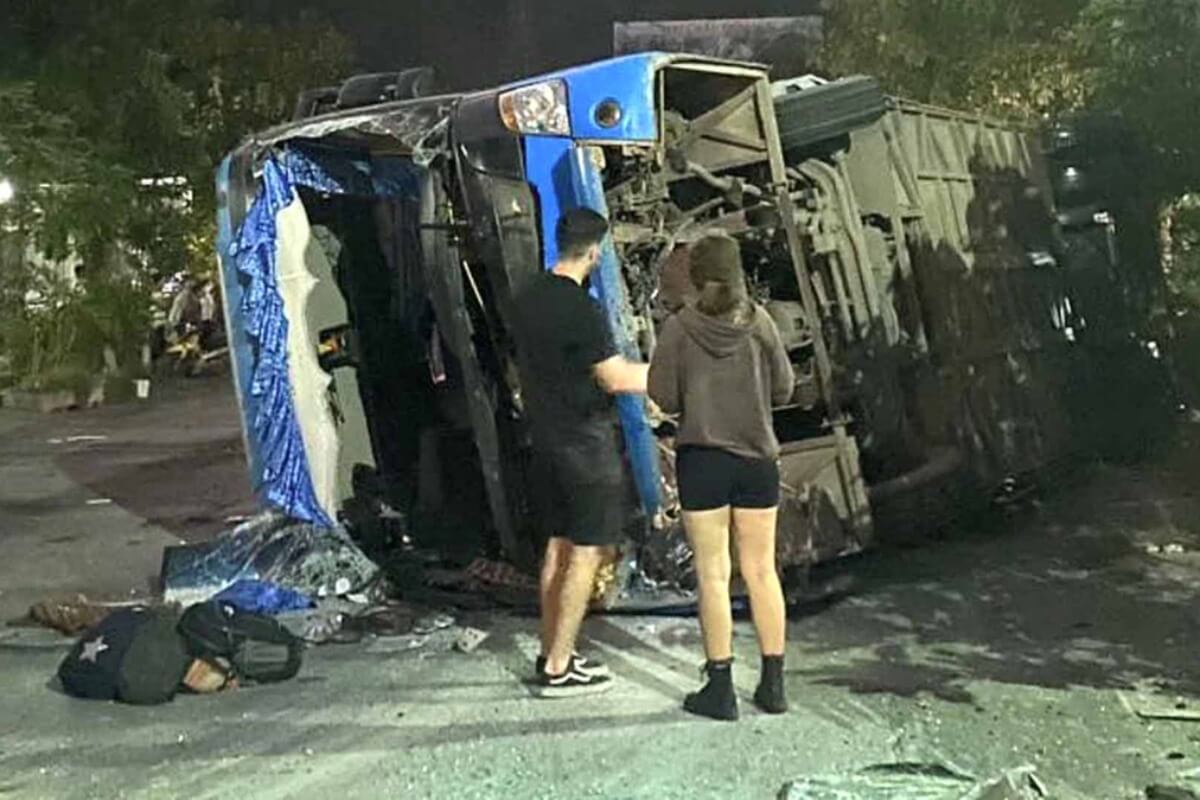 ベトナム北部で交通事故、外国人15人が負傷