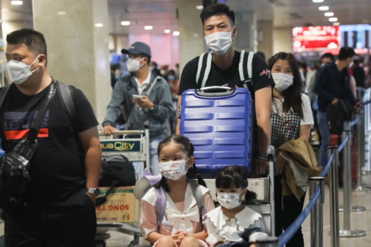 タンソンニャット国際空港、混雑緩和に向け深夜便を倍増