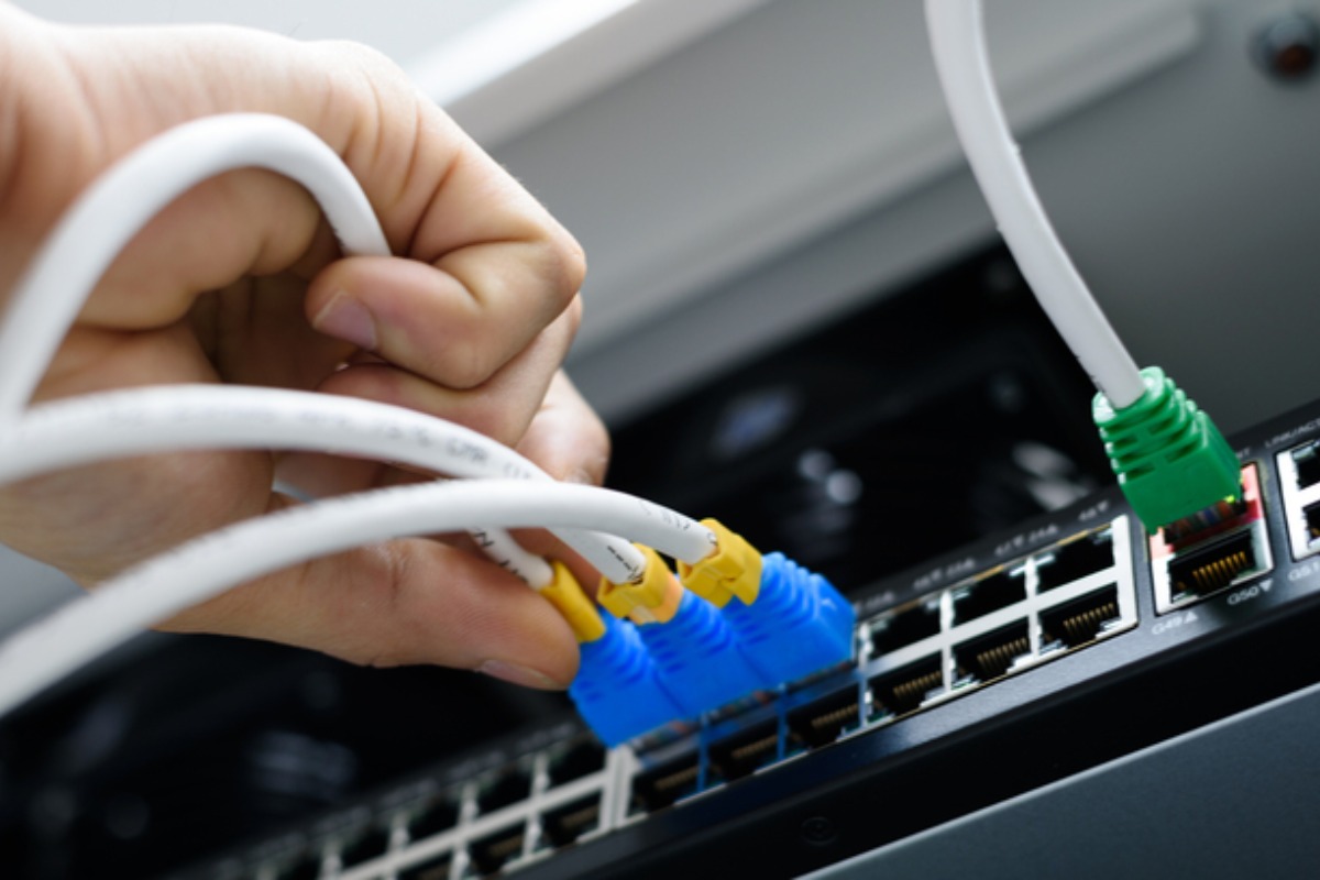 またもや海底ケーブルの障害、国内のネット速度低下
