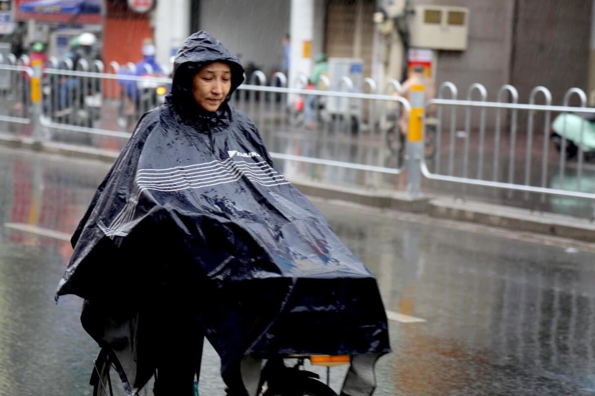 ホーチミン市の異常な天気、季節外れの雨