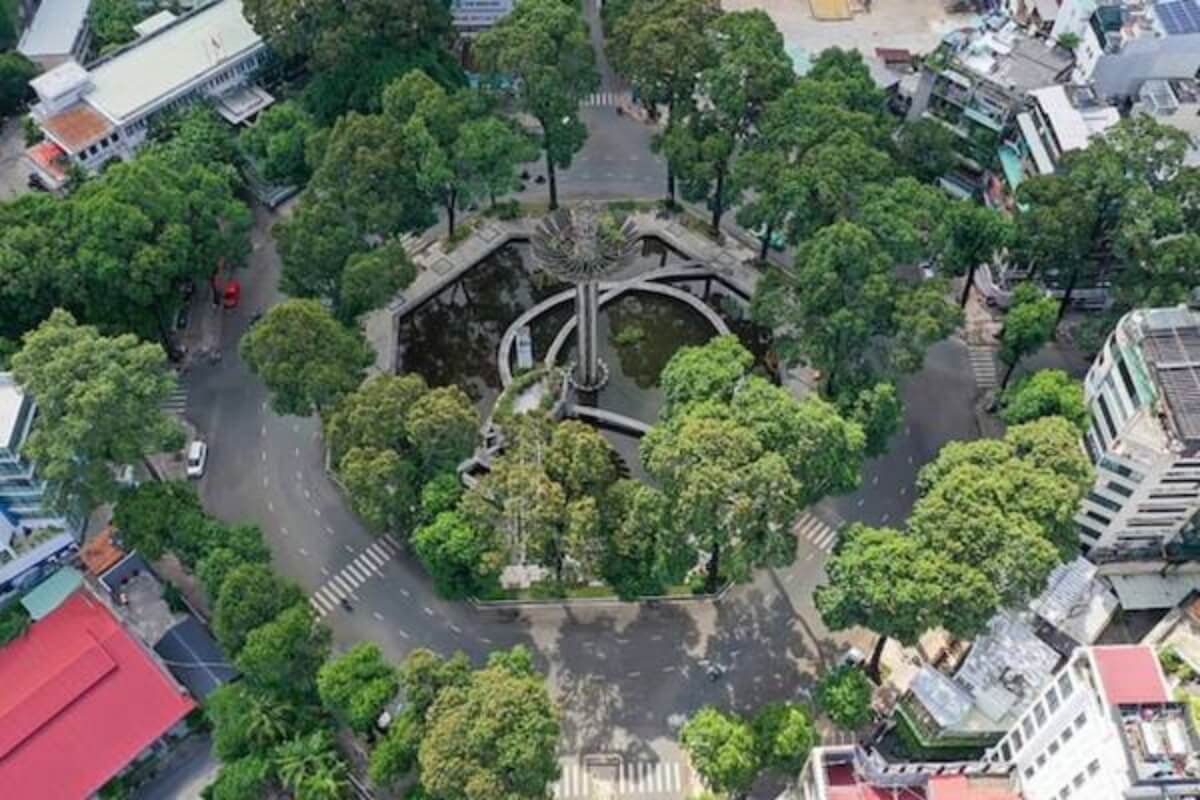 ホーチミン市の亀湖周辺、週末には歩行者天国へ