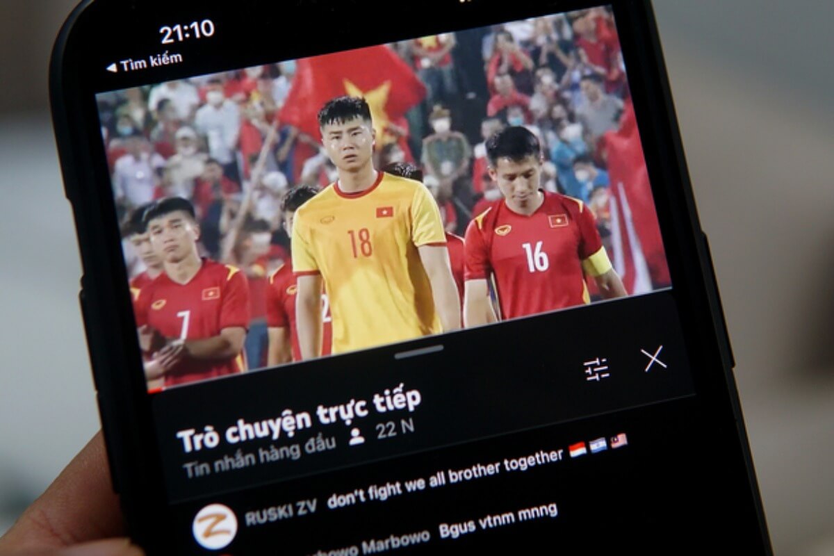 数十万人のサッカーファン、騙されて過去の試合動画を視聴