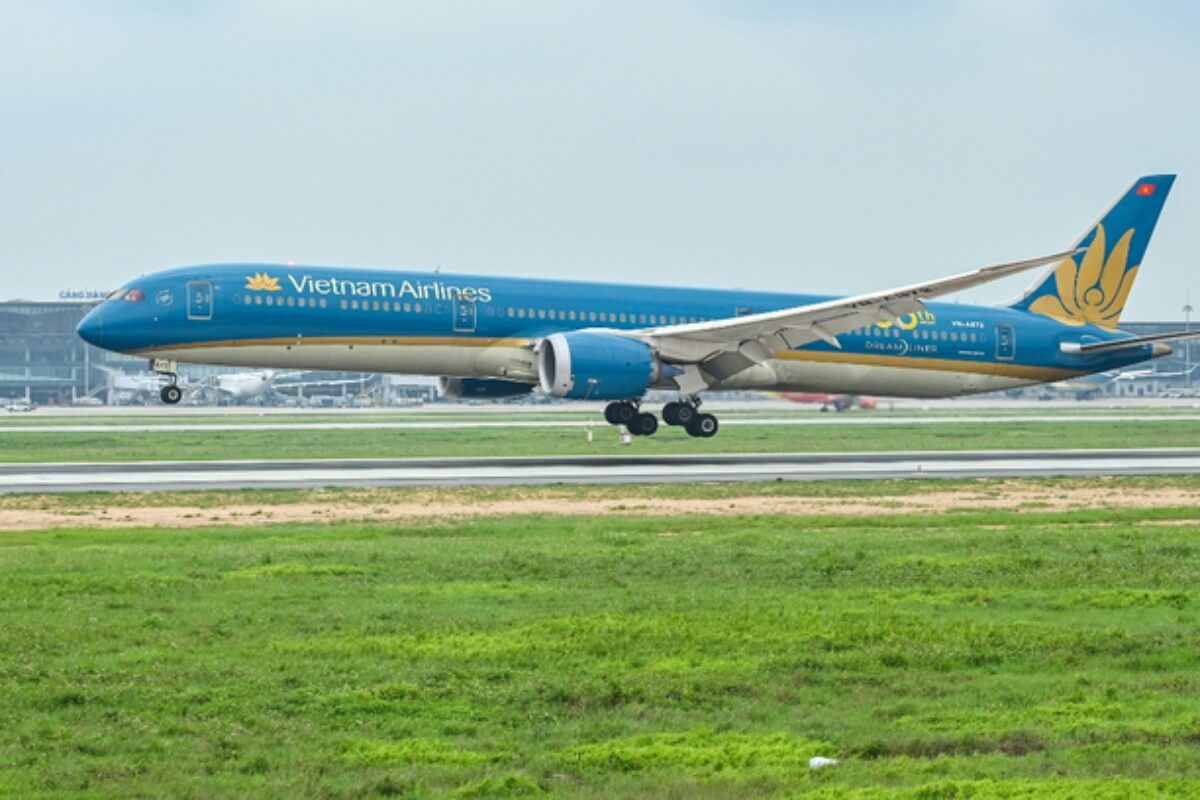 ベトナム航空、再び上場廃止の危機