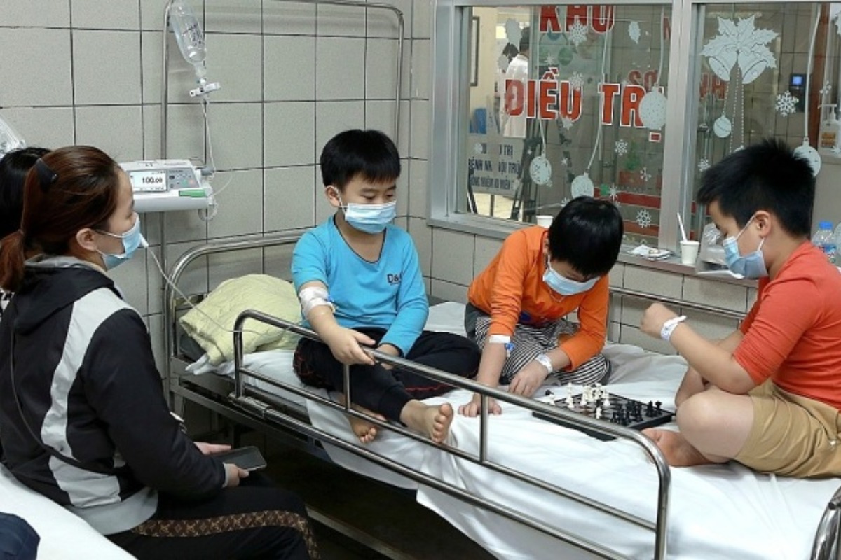 ハノイの小学生集団食中毒、原因は鶏肉の黄色ブドウ球菌
