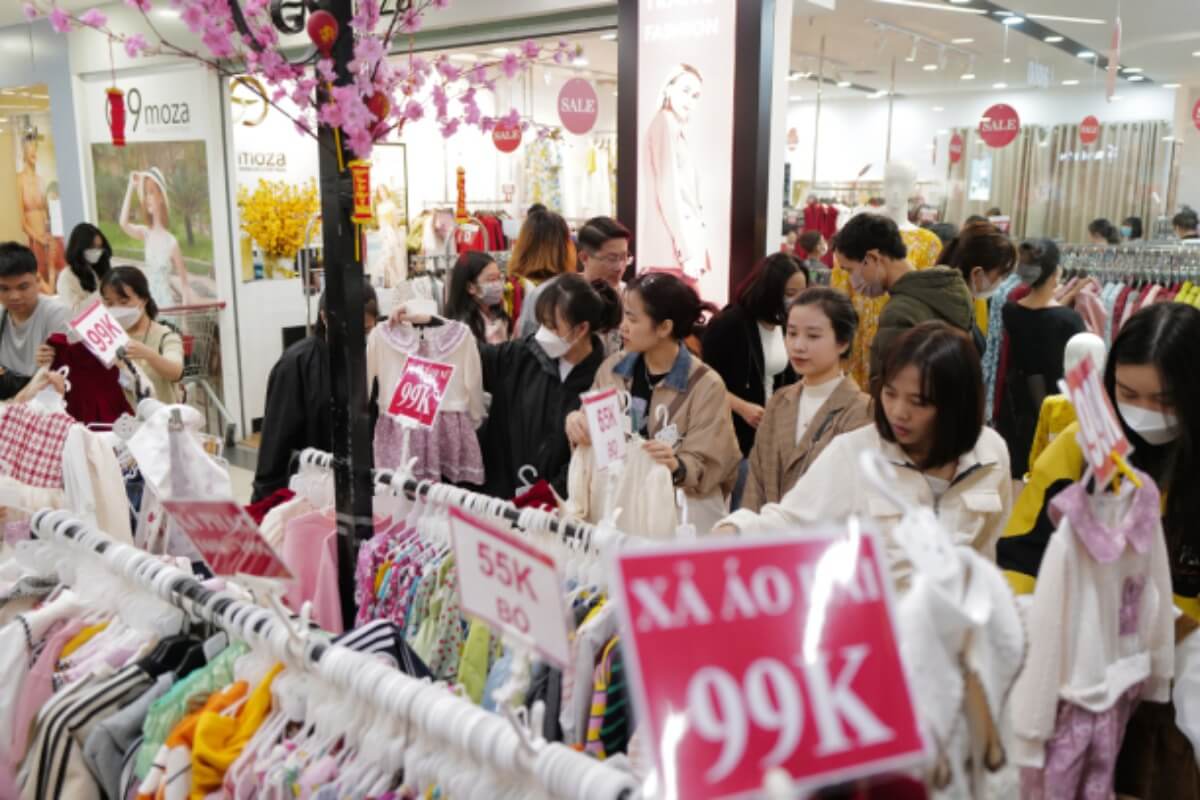ベトナムの消費財・サービスが好調、5月は前年比約12％増