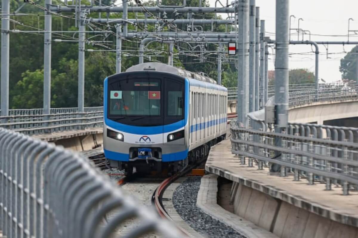 ホーチミンのメトロ1号線、運行開始には労働者300人が不足
