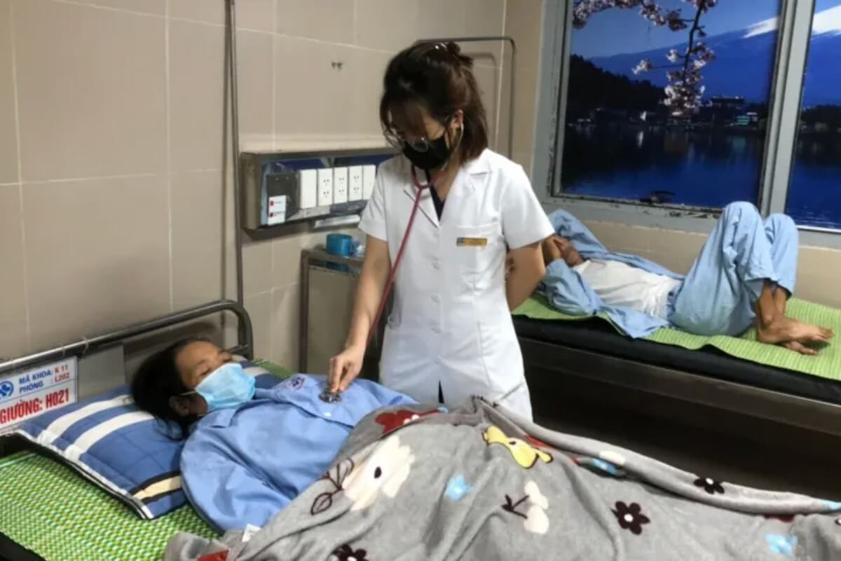 タイビン省で生血プリンによる食中毒、女性1人が死亡