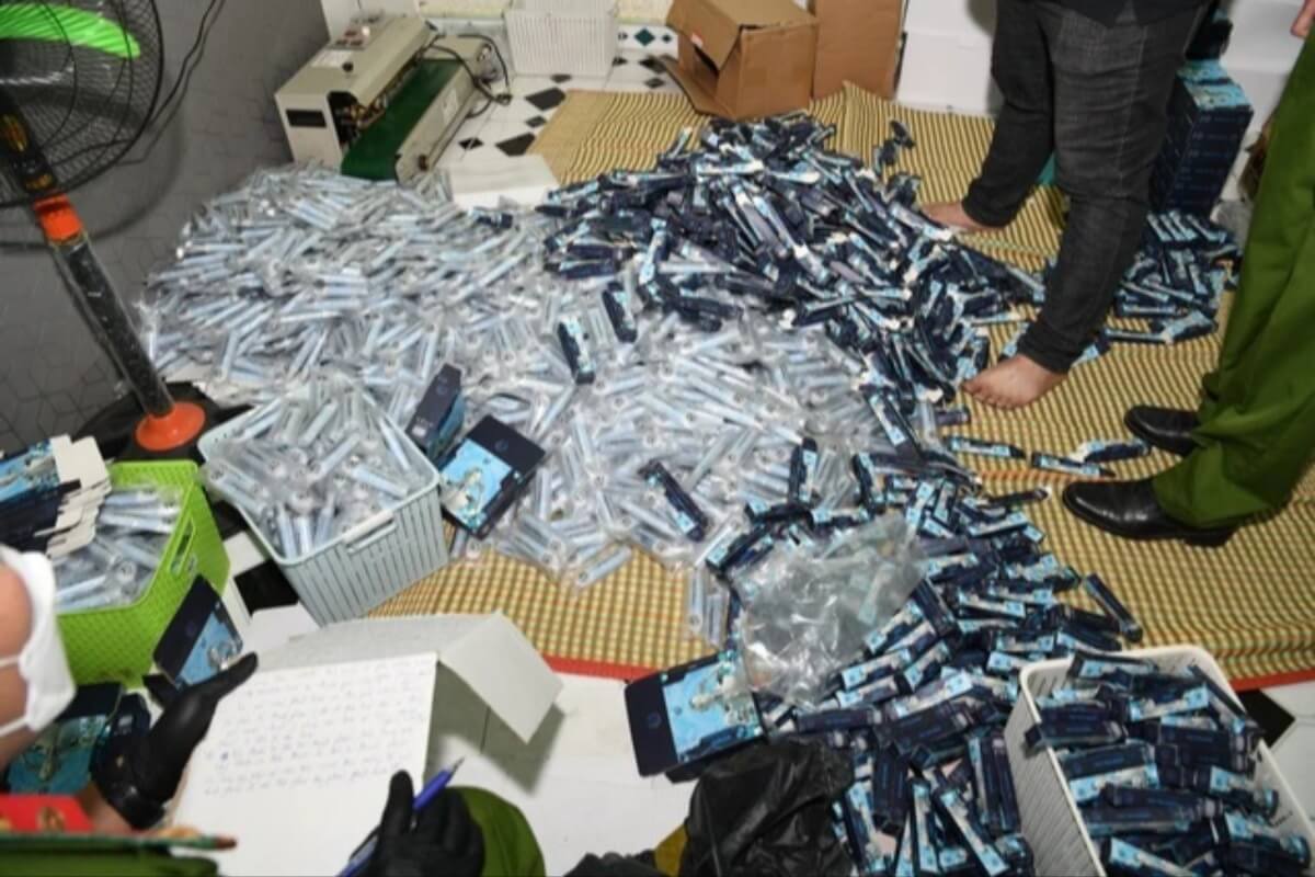 急増する若者の電子タバコ使用、薬物を混入する危険な嗜好