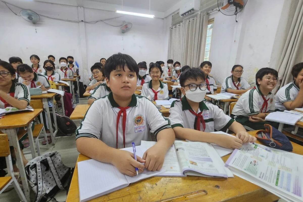 ホーチミン市、中学校の授業料免除を計画