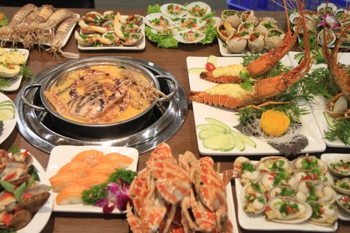 食べ放題店で海鮮4kgを持ち帰り、ハノイのトンデモ客が話題に