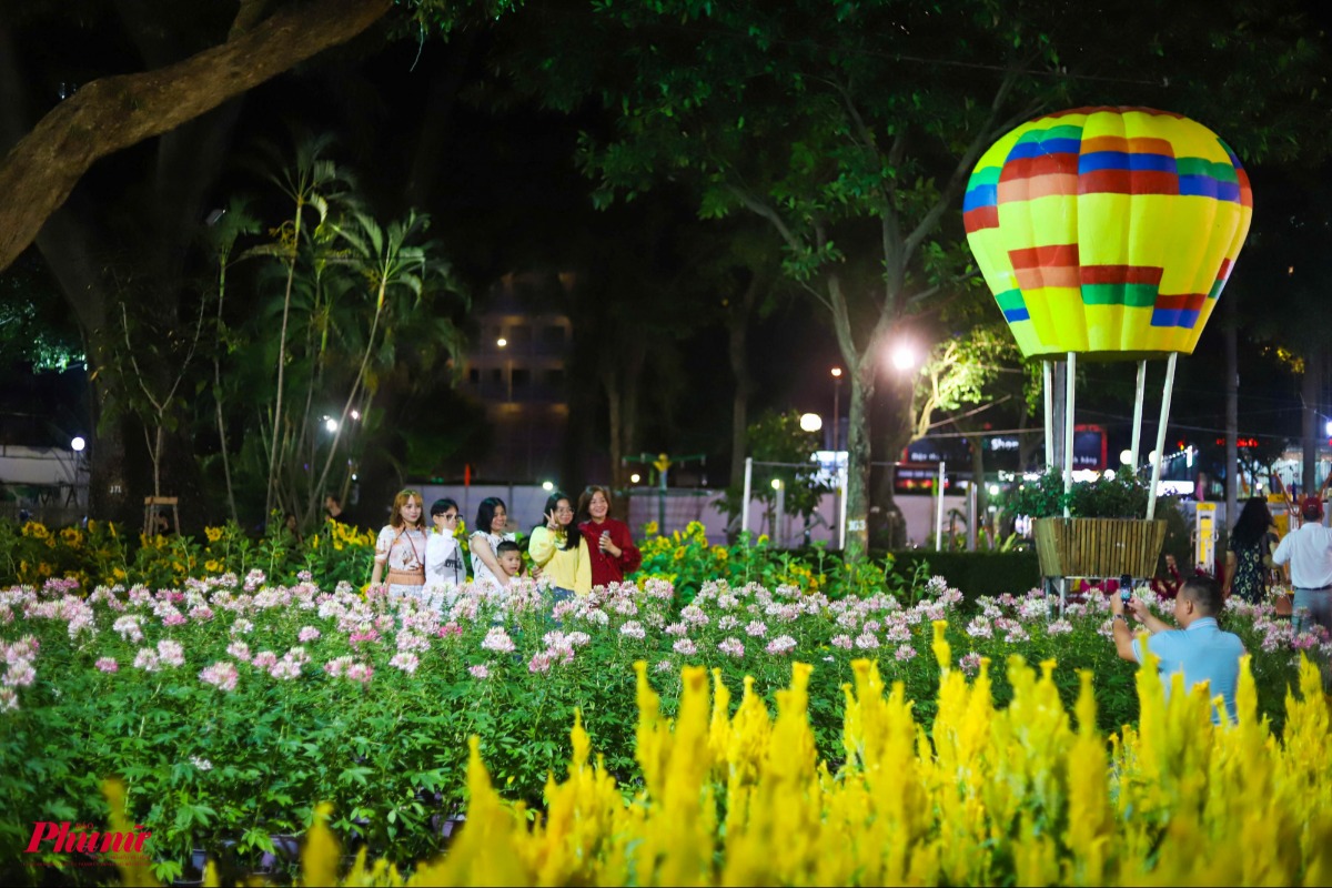 ホーチミン市で春の花祭り・花市、旧暦の年末10日間で実施