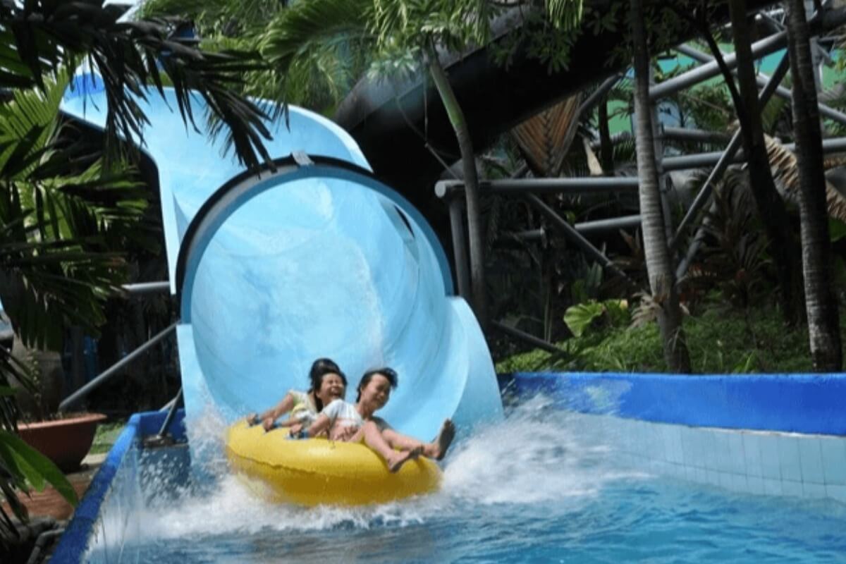 ホーチミンのダムセン水上公園、記録的な収益を達成