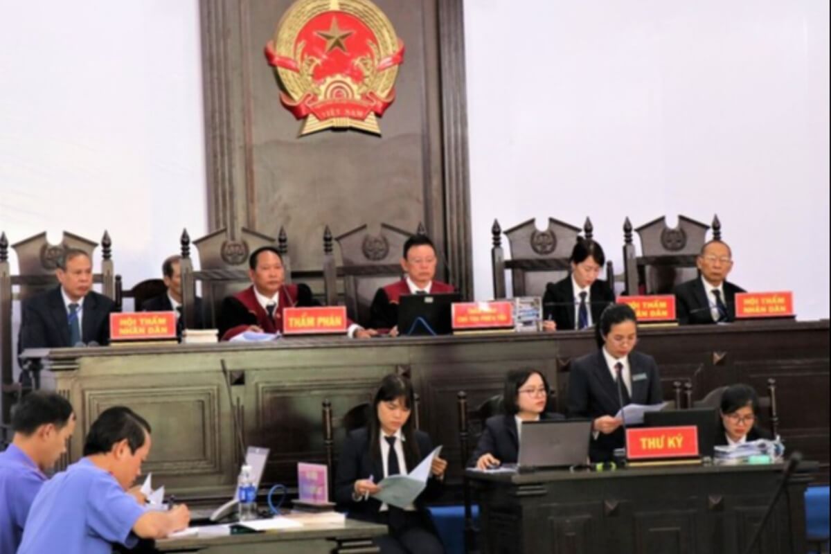ダクラク省テロ攻撃の裁判、被告多数が家族殺害で脅されたと証言
