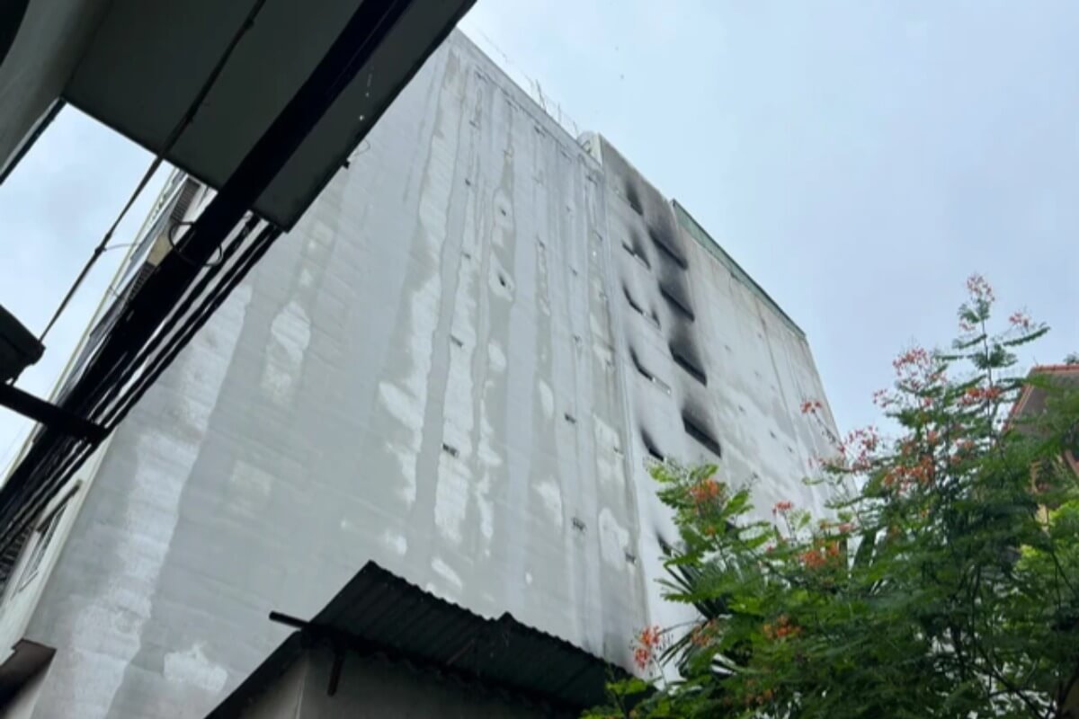 ハノイのアパートメント火災、6人の元公務員を起訴