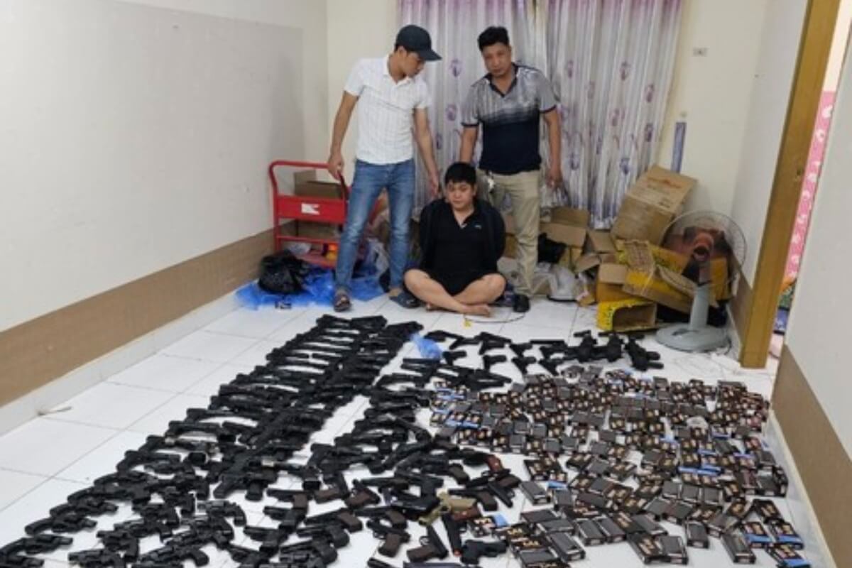 ホーチミンで大量の銃を摘発、Facebookなどで密売