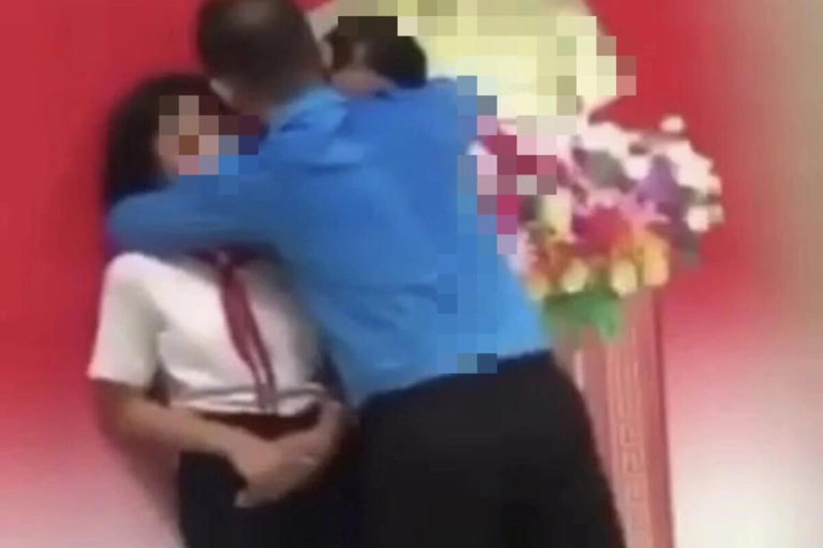 女子生徒に対する不適切な行動、教師が家族に謝罪