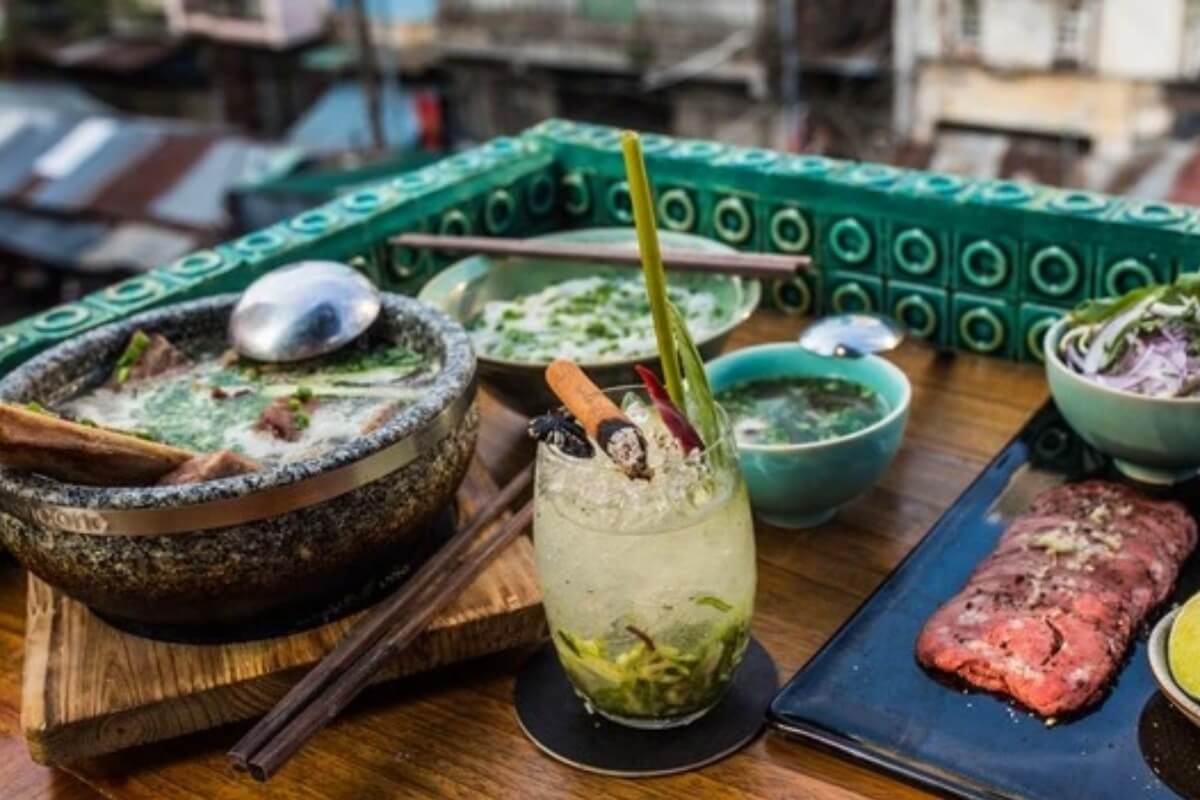 ホーチミンの$100フォー屋、世界最高のレストランに選出