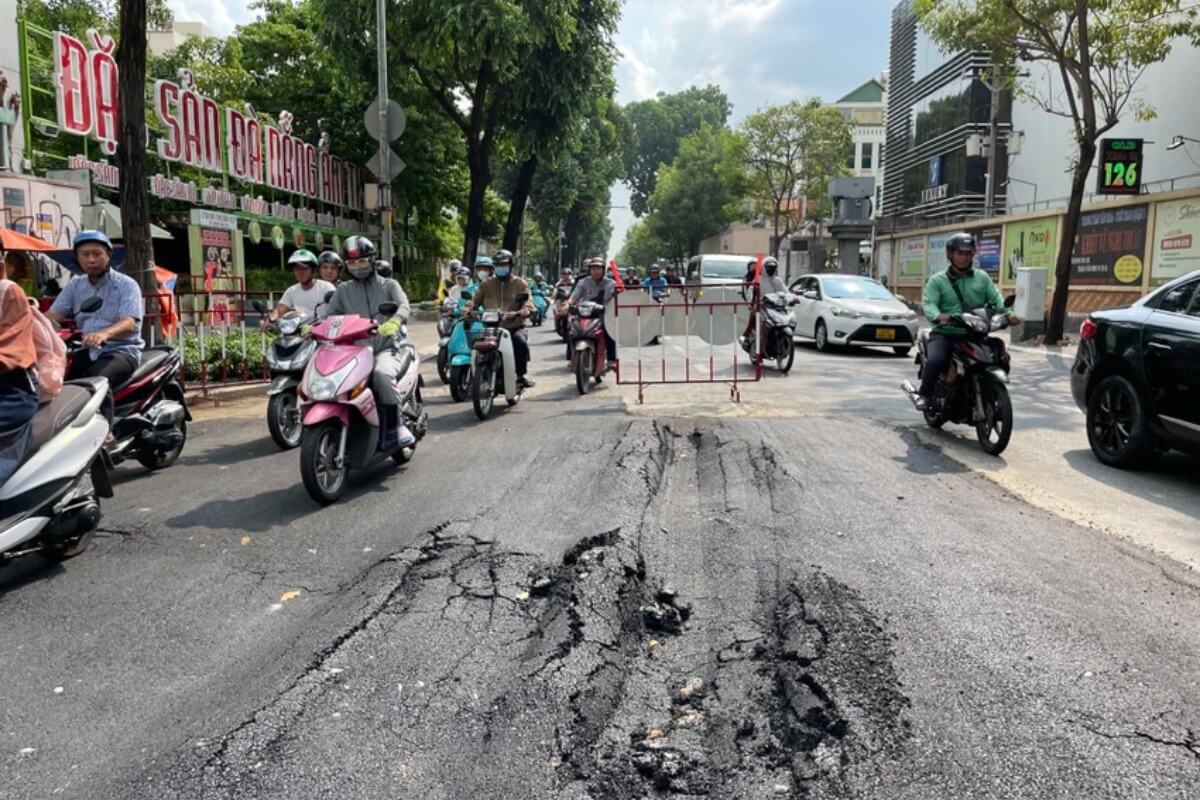 ホーチミンのヴォーティサウ通り、道路の陥没問題が発生