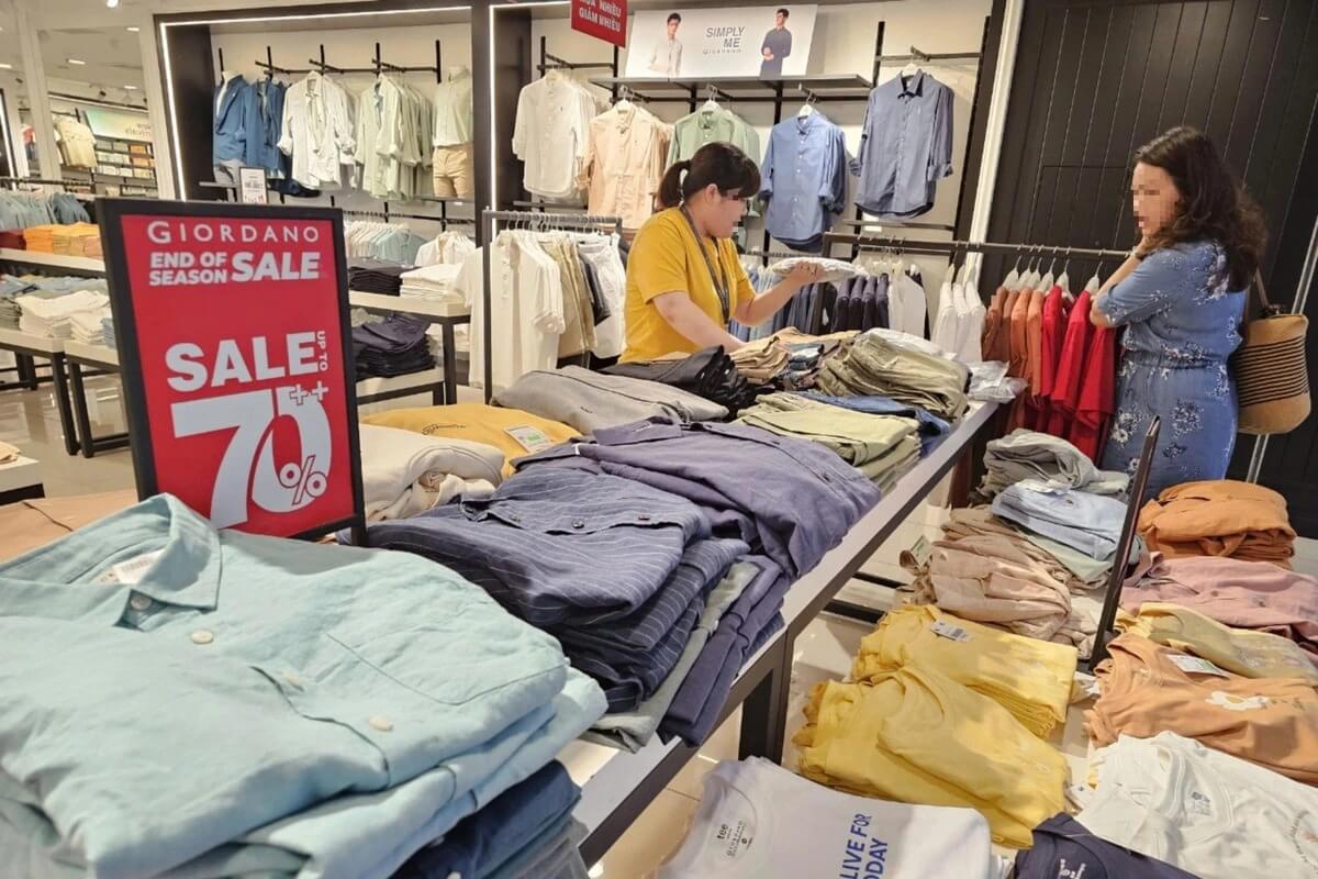 収入が減少するベトナム、贅沢品への支出が減少