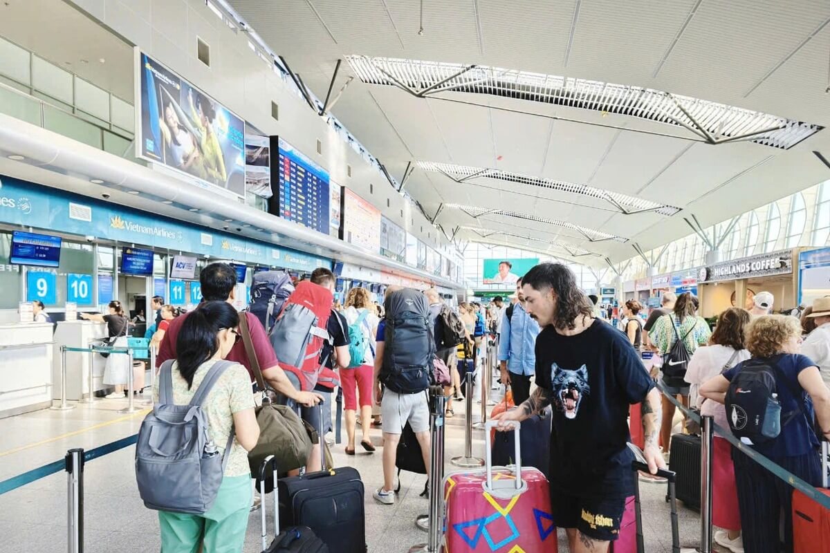ダナン空港の優先通路有料化、賛否両論の声が上がる