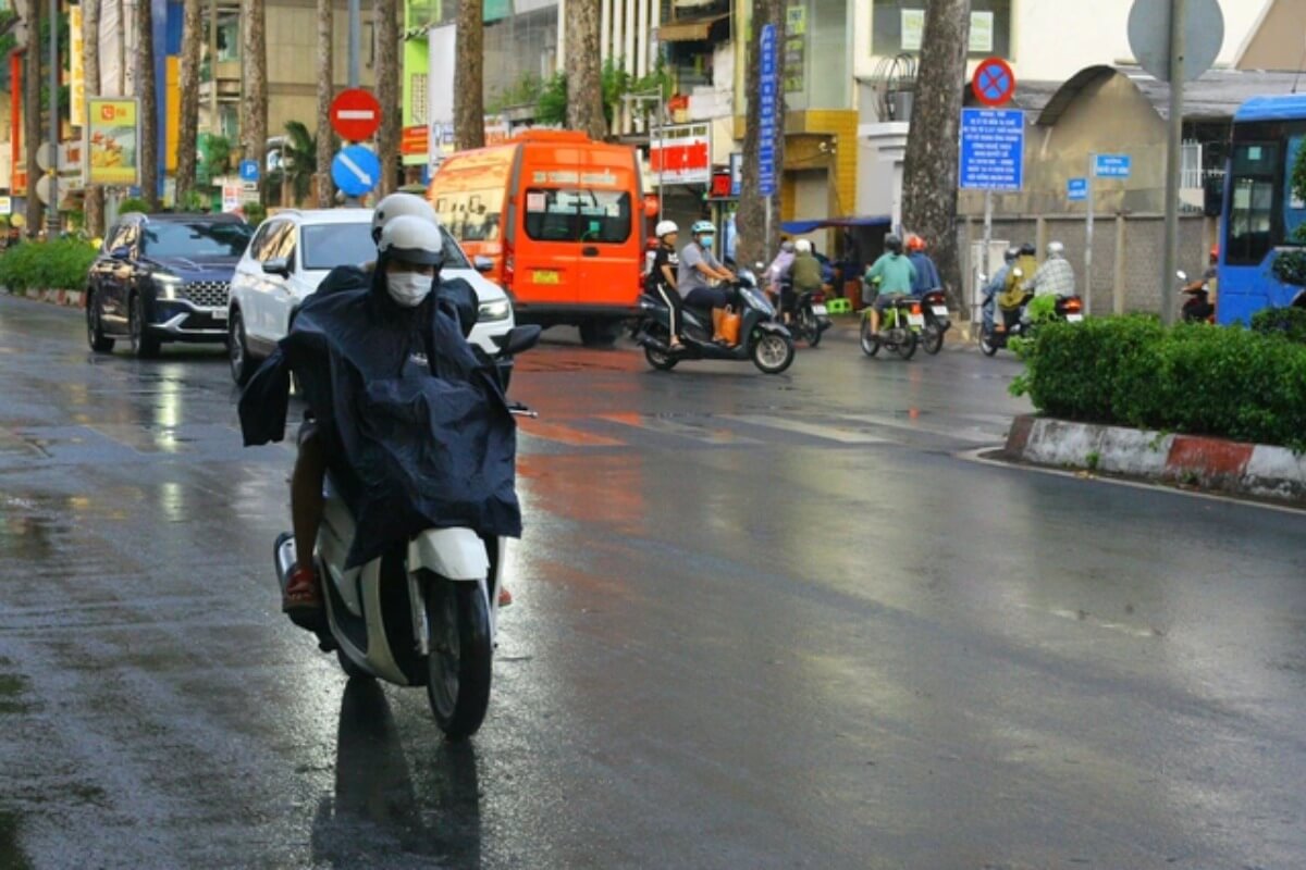 ホーチミンの雨季入り、例年より早い見通し