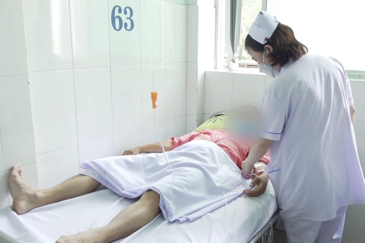 果実酒でメタノール中毒、旅先で25歳男性が死亡