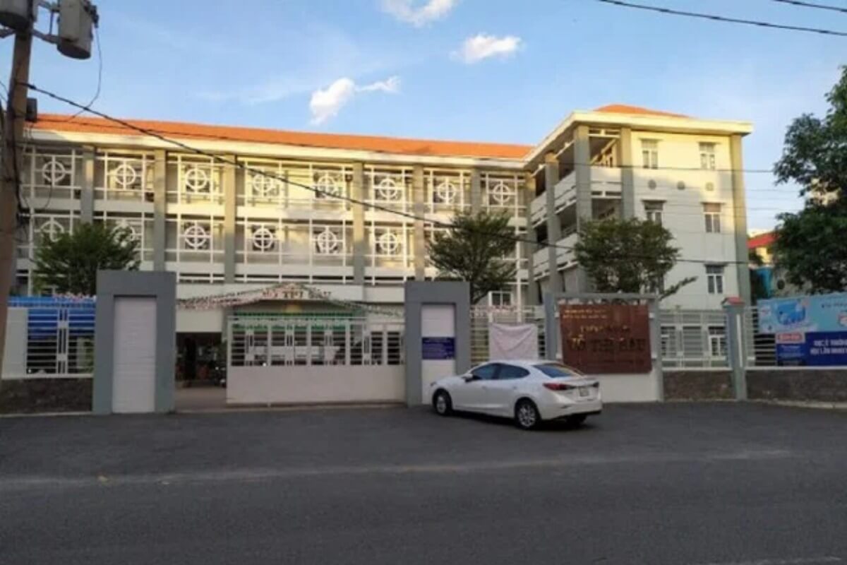7区の小学校で食中毒、児童21人が給食後に体調不良