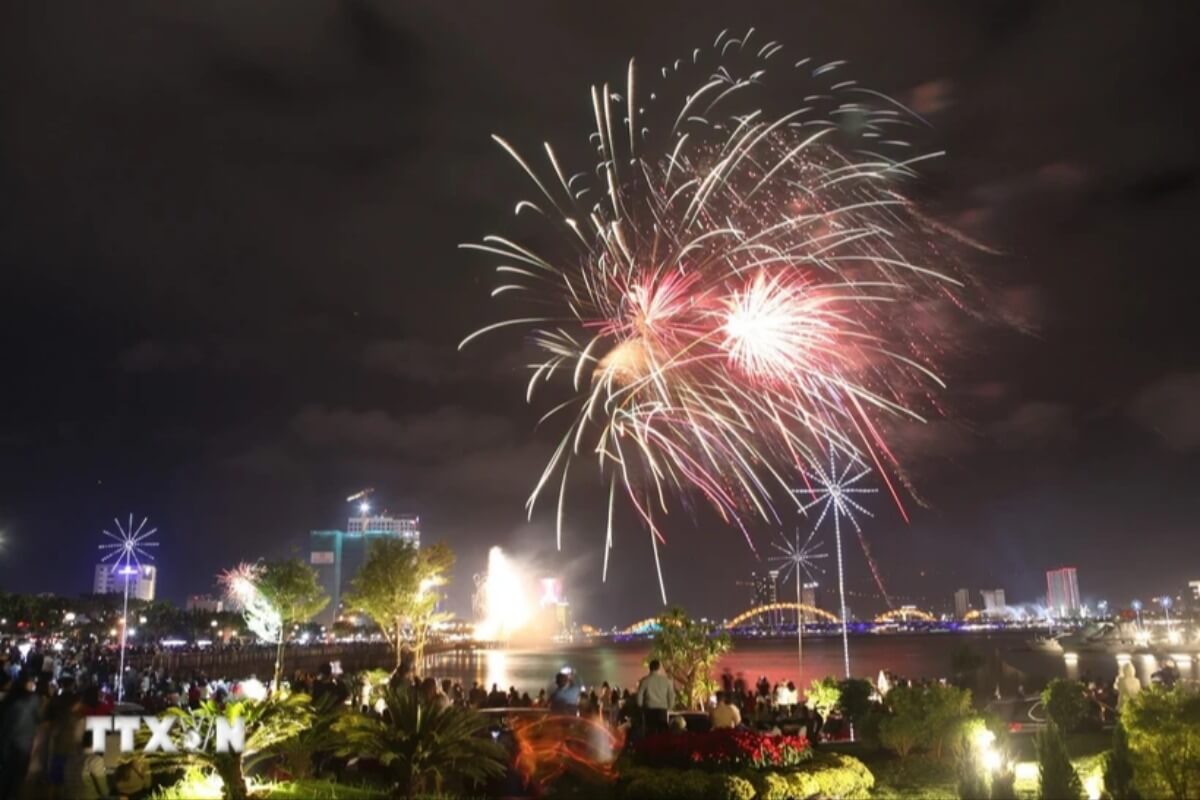 4月30日の南部解放50周年、ホーチミンの30カ所で花火