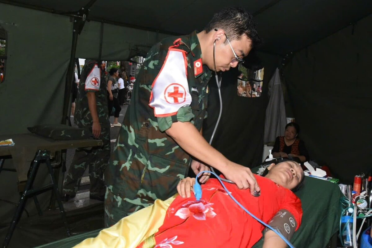 建国記念日の軍事パレード、1300人以上が医療支援を受ける