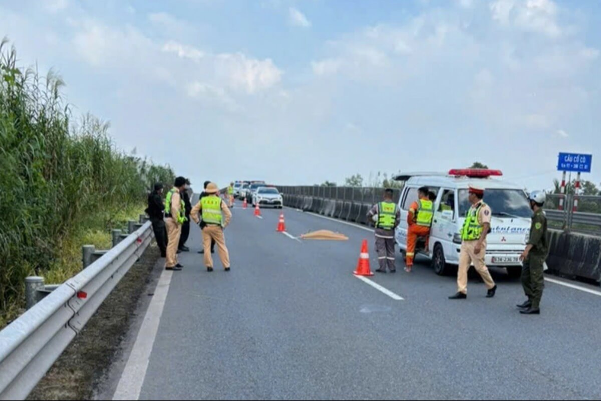 高速道路での外国人遺体発見事件、不法出国組織の関与で2人を逮捕