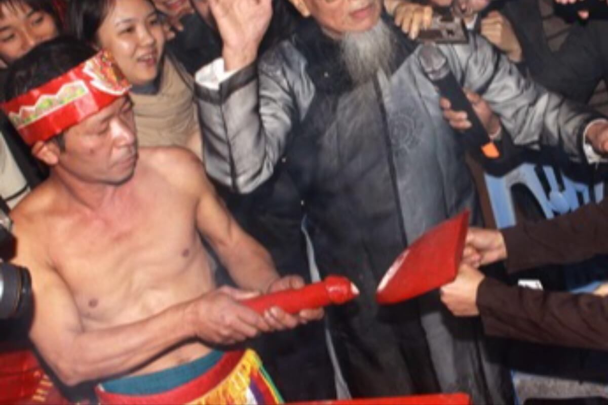 ベトナムの変わったお祭り、豊穣祈願の民俗行事としての継承