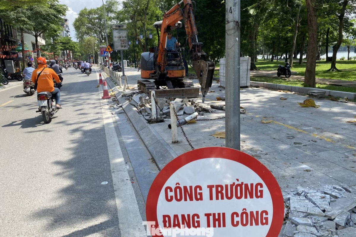70年もつはずの歩道に損傷、ハノイで再改修を開始