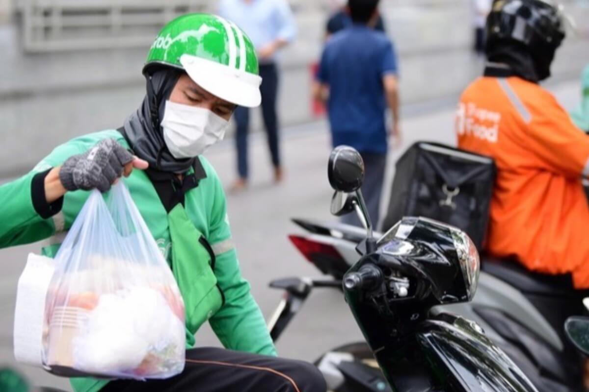 配車ドライバー40万人に激震、社会保険強制加入案が浮上
