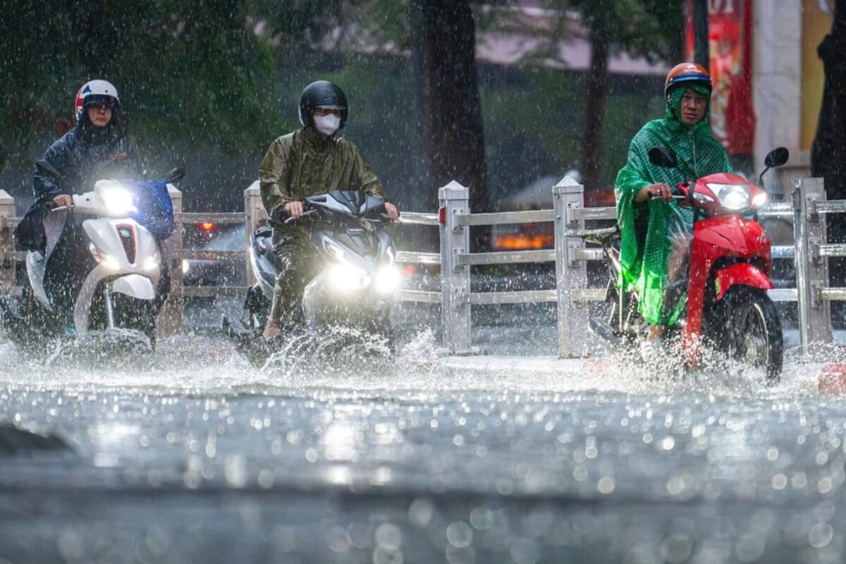 北部で豪雨続く一方で中部は猛暑、ベトナム天候が二極化